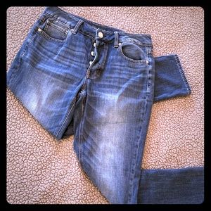 American Eagle tomgirl cropped jeans